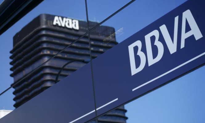 bbva cobra 2 euros por retirar en cajeros