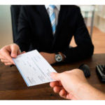 ¿Conviene pedir un anticipo de nómina en lugar de otras financiaciones?