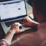 Un crédito rápido online para comprar el equipo informático que necesitas
