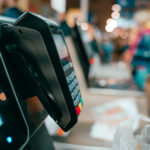 El límite para pagar con las tarjetas ‘contactless’ aumenta por el covid-19: ¿qué precauciones debemos tomar?