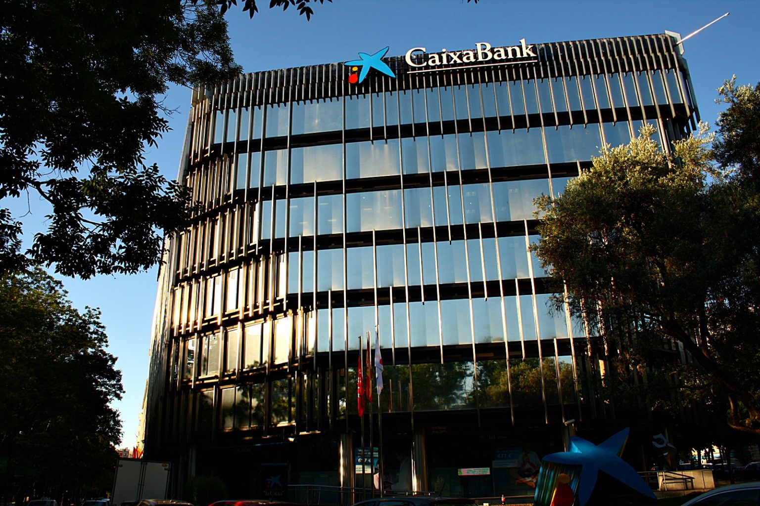 Caixabank e Imagin sufren problemas informáticos: la banca digital no ...
