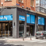 Housfy sigue creciendo: abre su primera oficina en Madrid y proyecta cuatro más