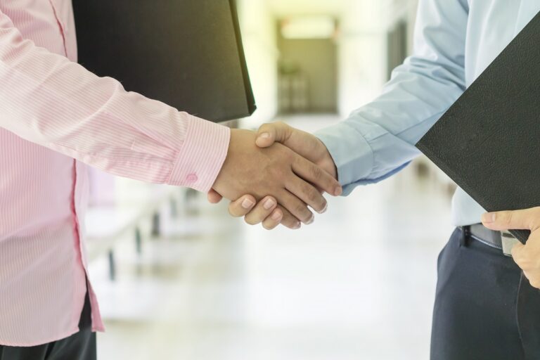 El Santander se adhiere al aval hipotecario del Gobierno