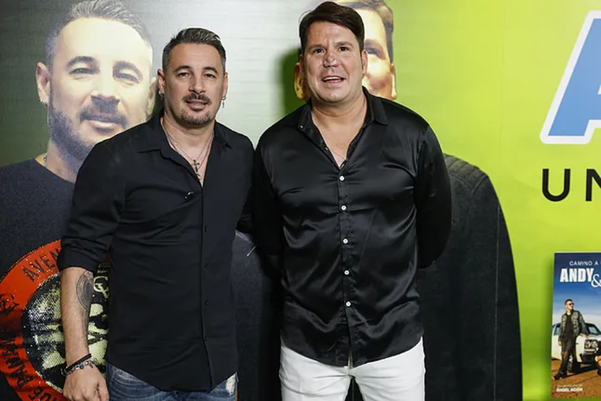 Andy y Lucas posan pese a sus problemas para pagar la hipoteca