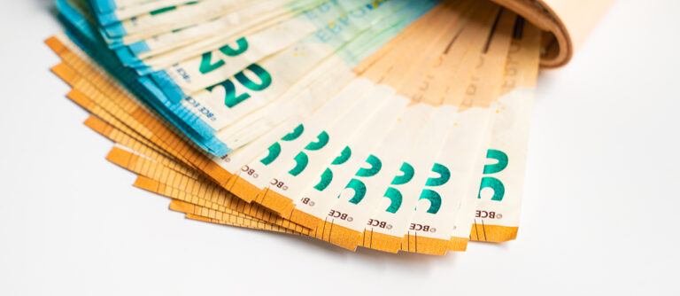 Cajamar sube a 750€ la bonificación para los clientes con nómina: ¿vale la pena?