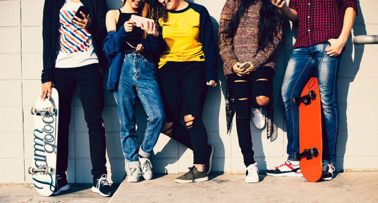 ¿Cuánto pagan los bancos por los ahorros de los niños?