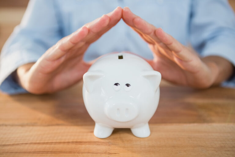 Sumar propone restringir las hipotecas variables a clientes con “alta solvencia financiera”